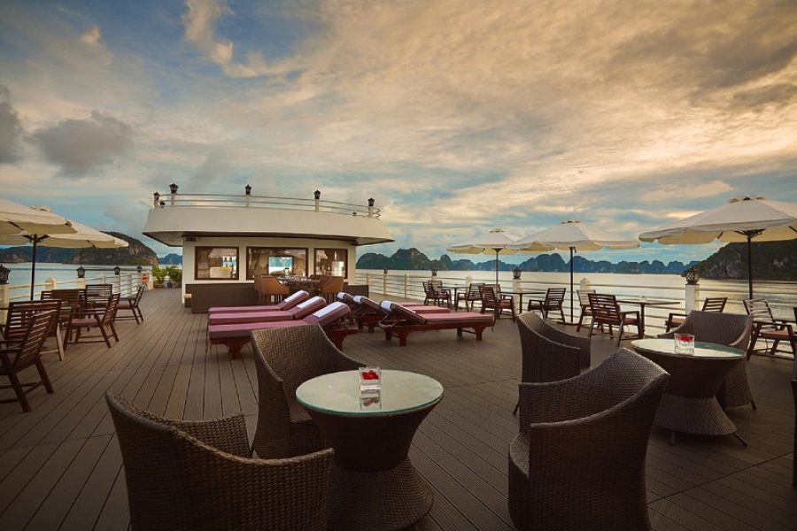 Spectacular Halong Bay 2-Days 5 Star Cruise w Executive Suite Balcony (DF7)