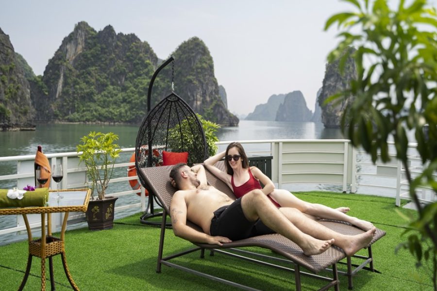 Halong Private Tour 6 hours Cruising via Expressway Transfer (DF5)